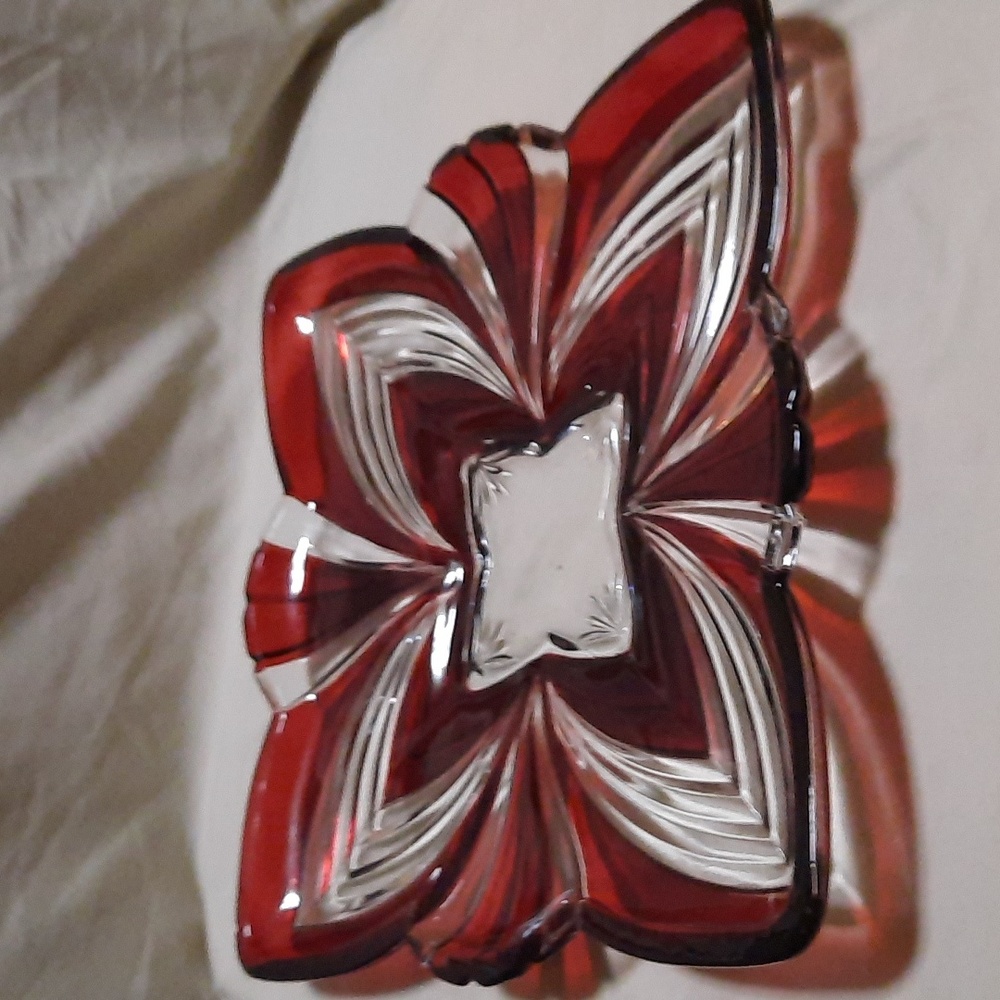 FIFTH LTD AVENUE crystal plate white ruby accent lead free